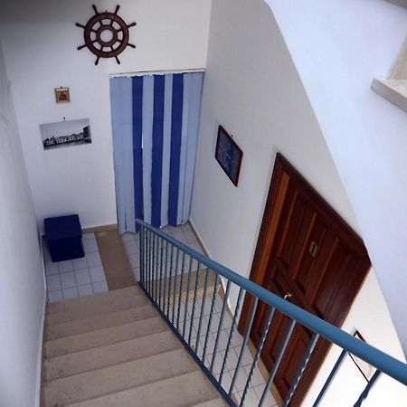 פוזולי Hotel Darsena מראה חיצוני תמונה
